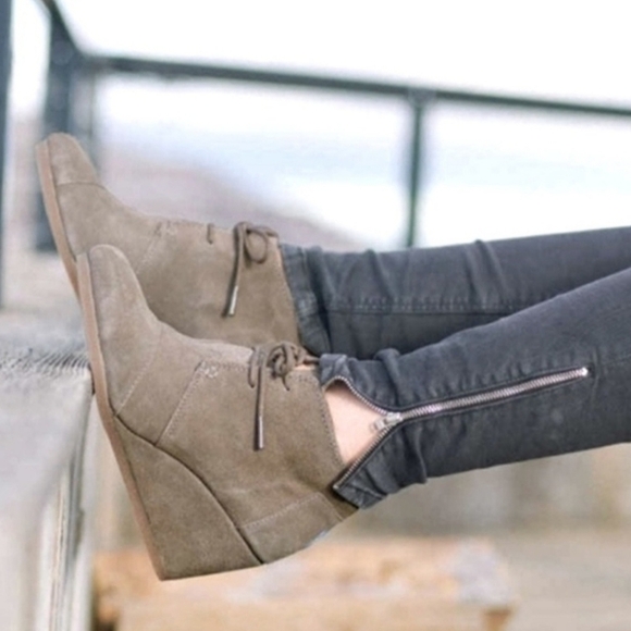 Toms Shoes - Tom's Desert Wedge Booties
